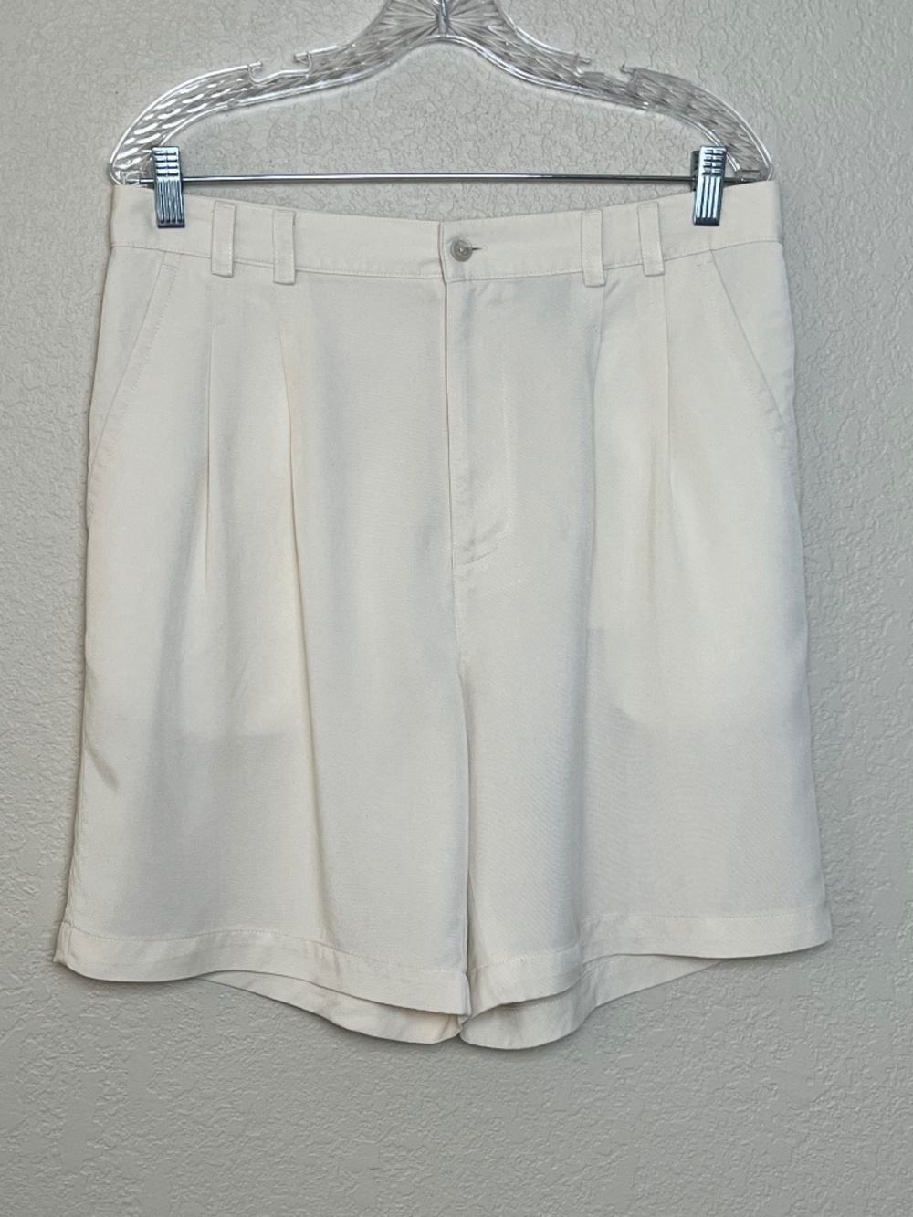 Tori Richard Honolulu Pleated Shorts